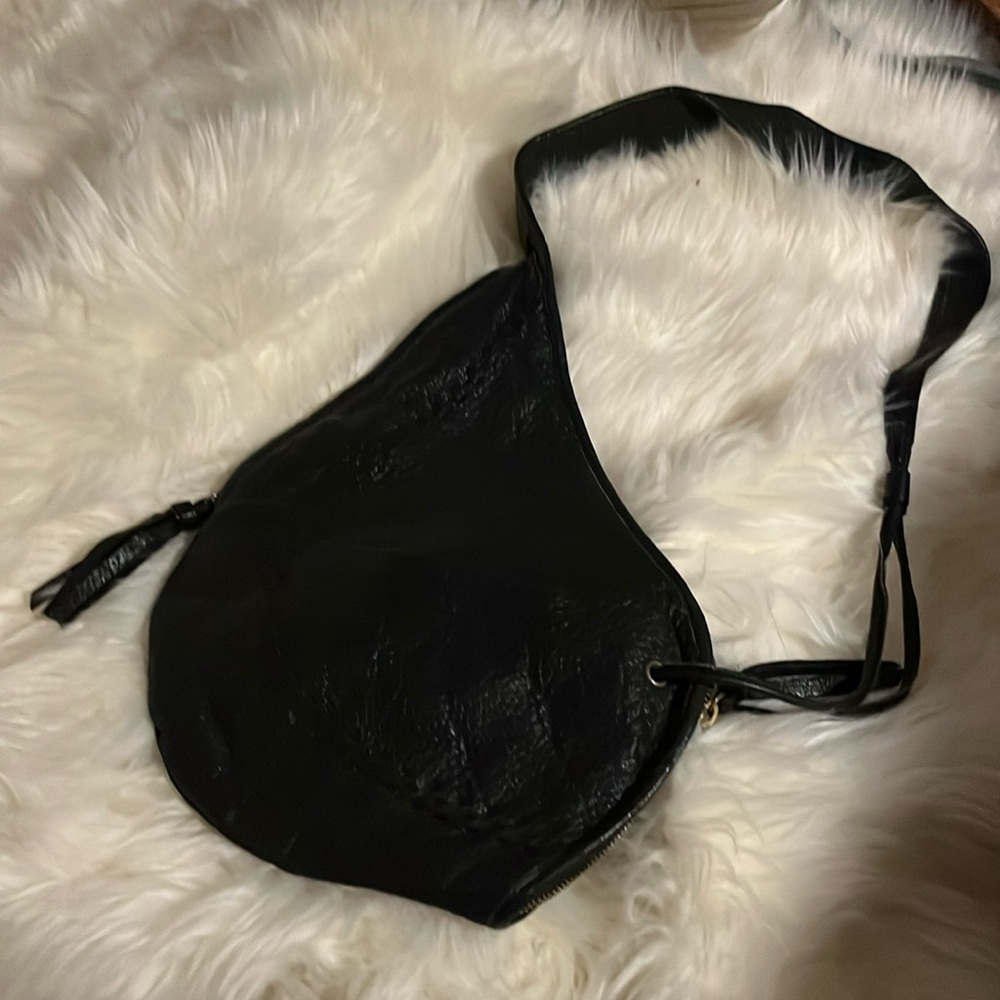 Vtg Hobo International Large Pebbled Leather Teardrop Crossbody Sling black